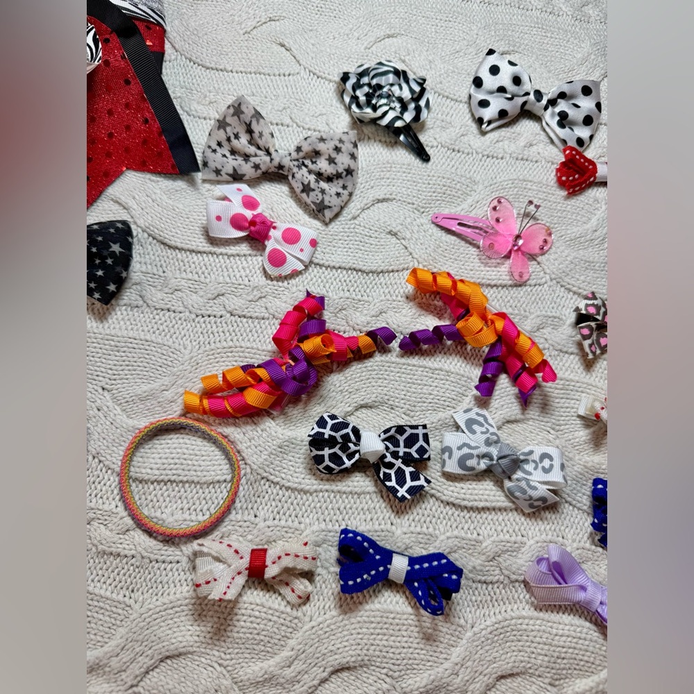 Lot of Kid’s Hair Accessories #1085 - Picture 8 of 10